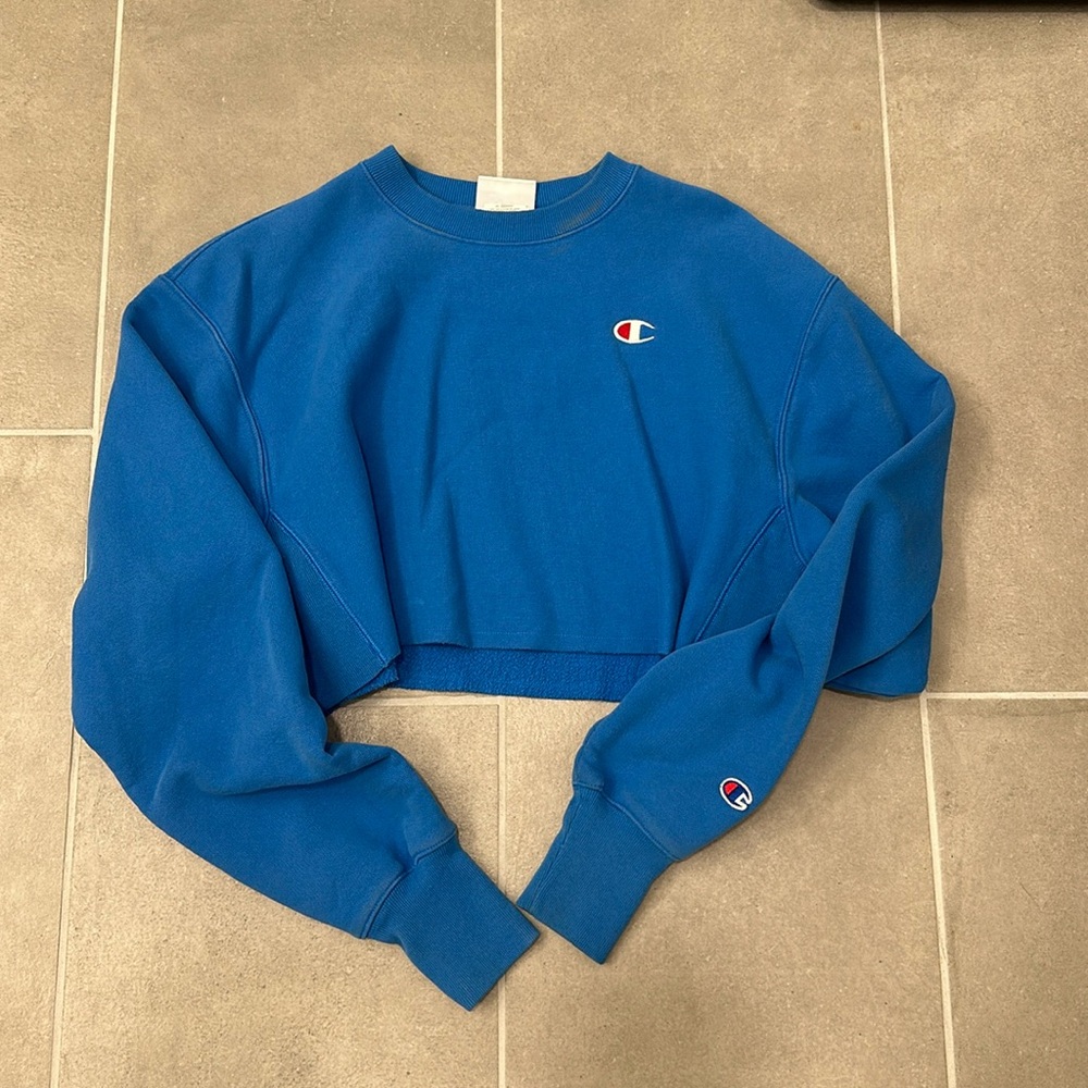 Cropped champion sweatshirt